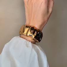 Essence Banhle Bracelet