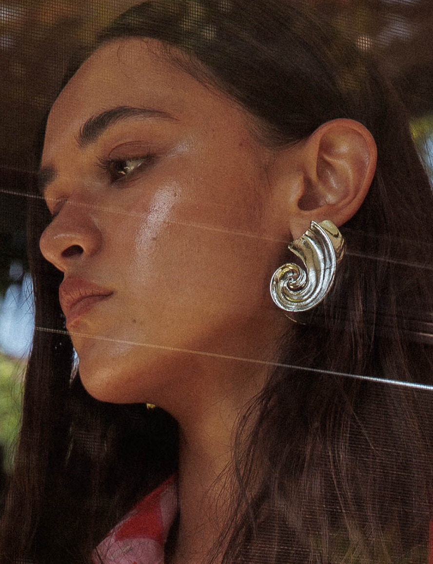 The Silver Coquille Earrings - CĀDDEE JEWELS #
