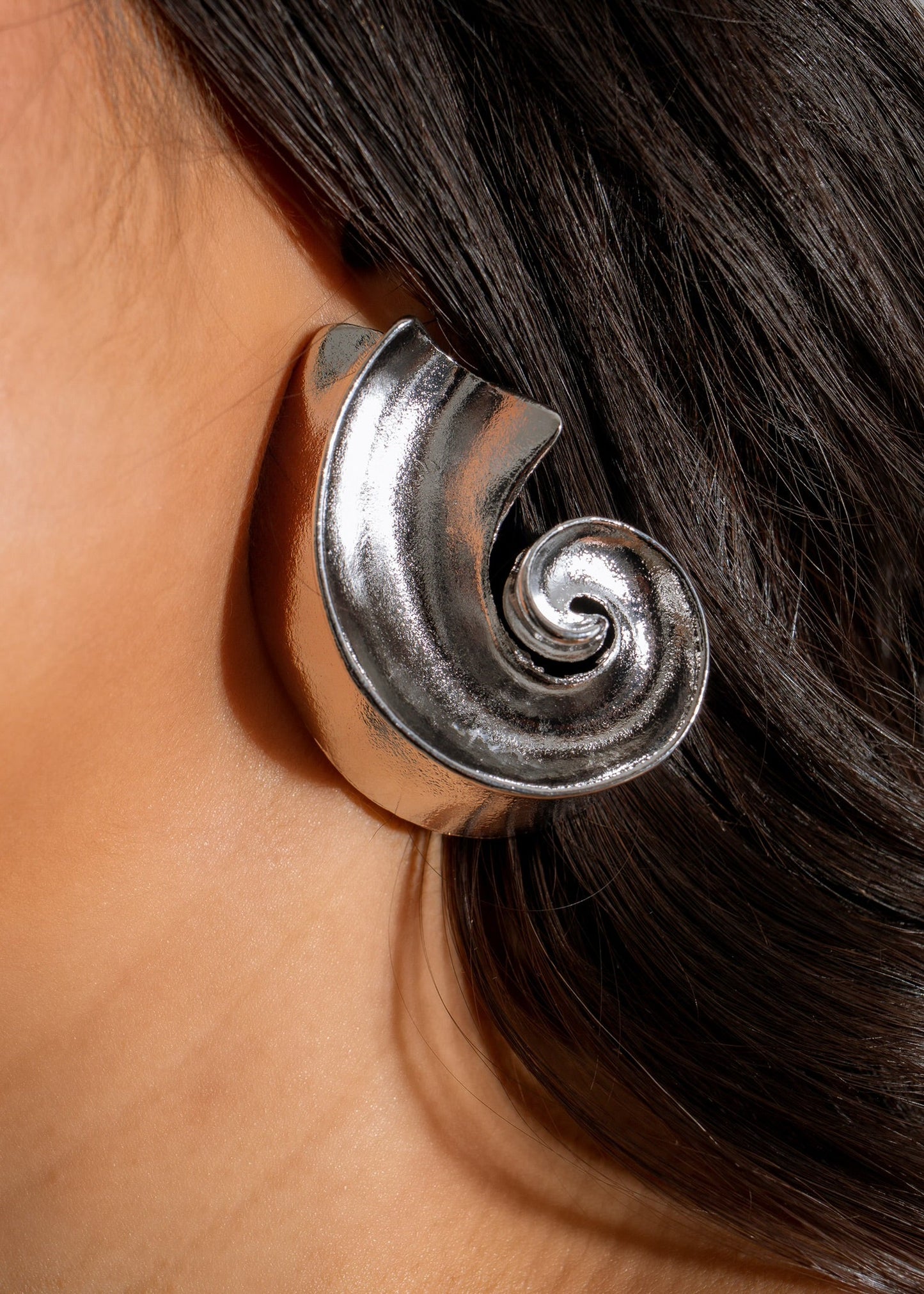 The Silver Coquille Earrings - CĀDDEE JEWELS #