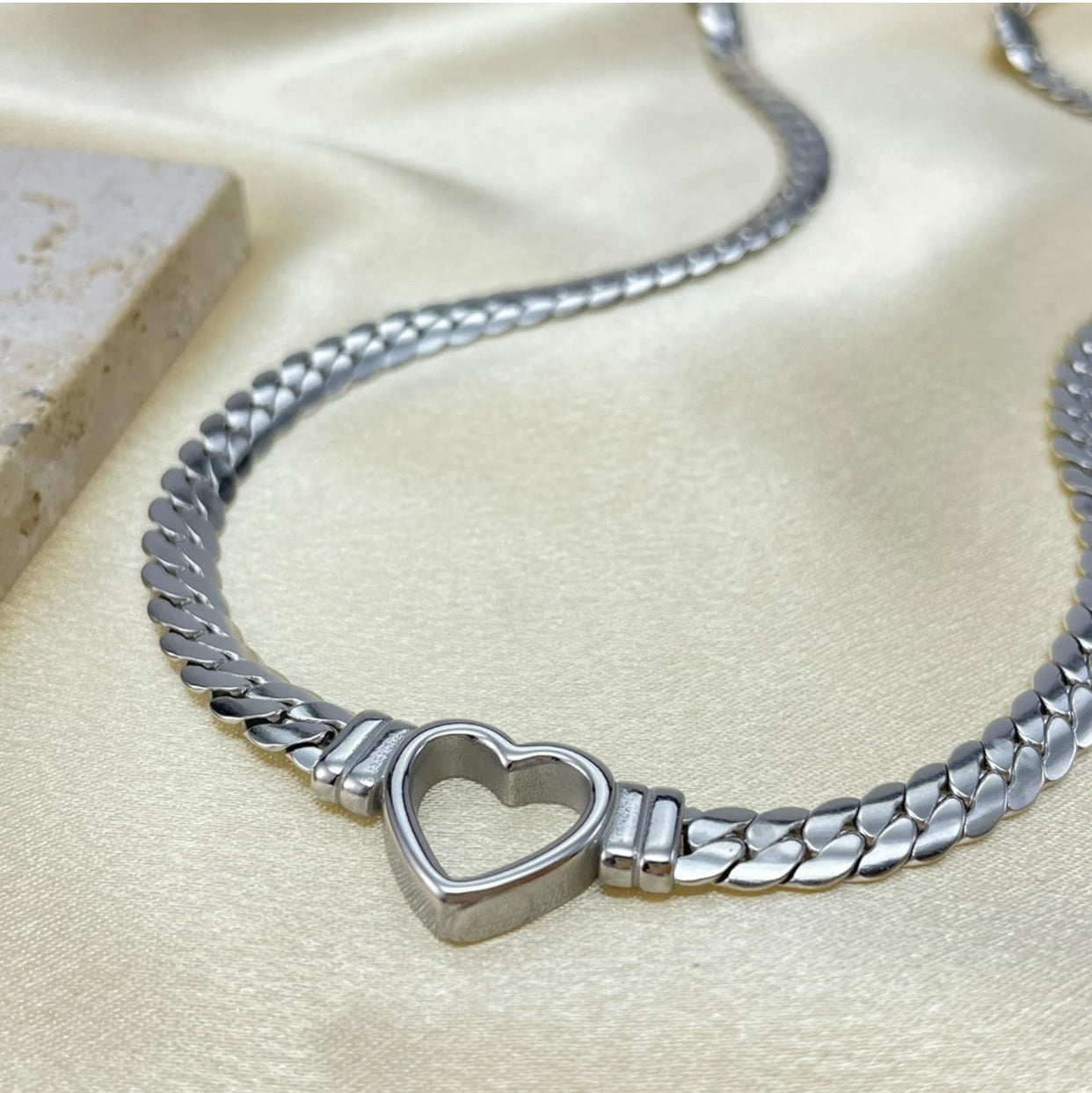Coeur d'Or Necklace - CĀDDEE JEWELS #